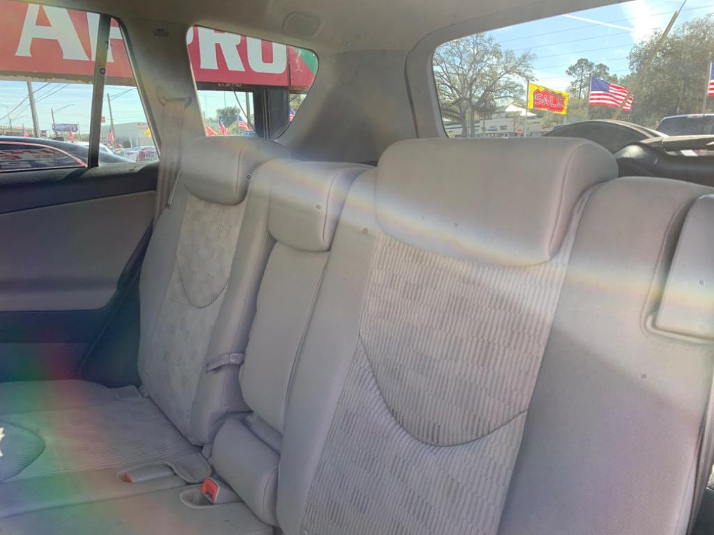 2011 Toyota RAV4 photo
