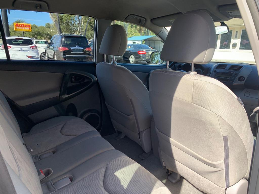 2011 Toyota RAV4 photo