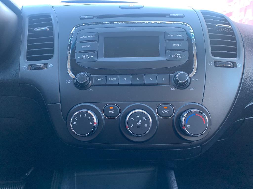 2017 Kia Forte - $8,500
