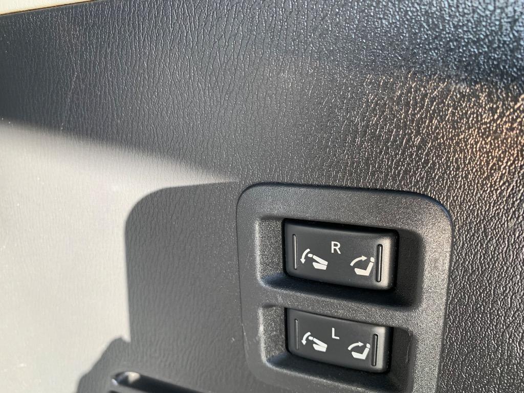 2017 INFINITI QX80 - $16,150