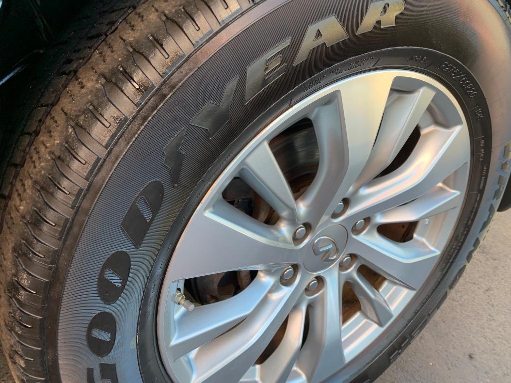 2017 INFINITI QX80 - $16,150