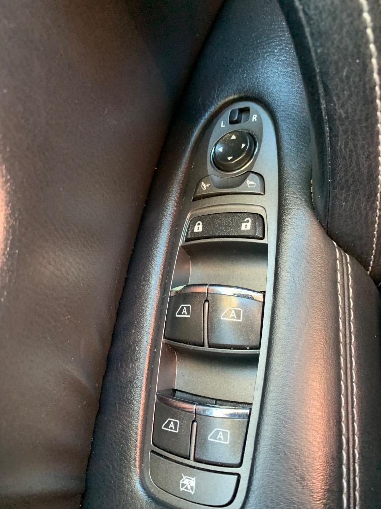 2017 INFINITI QX80 - $16,150