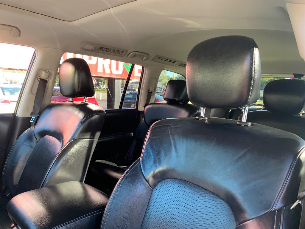 2017 INFINITI QX80 - $16,150