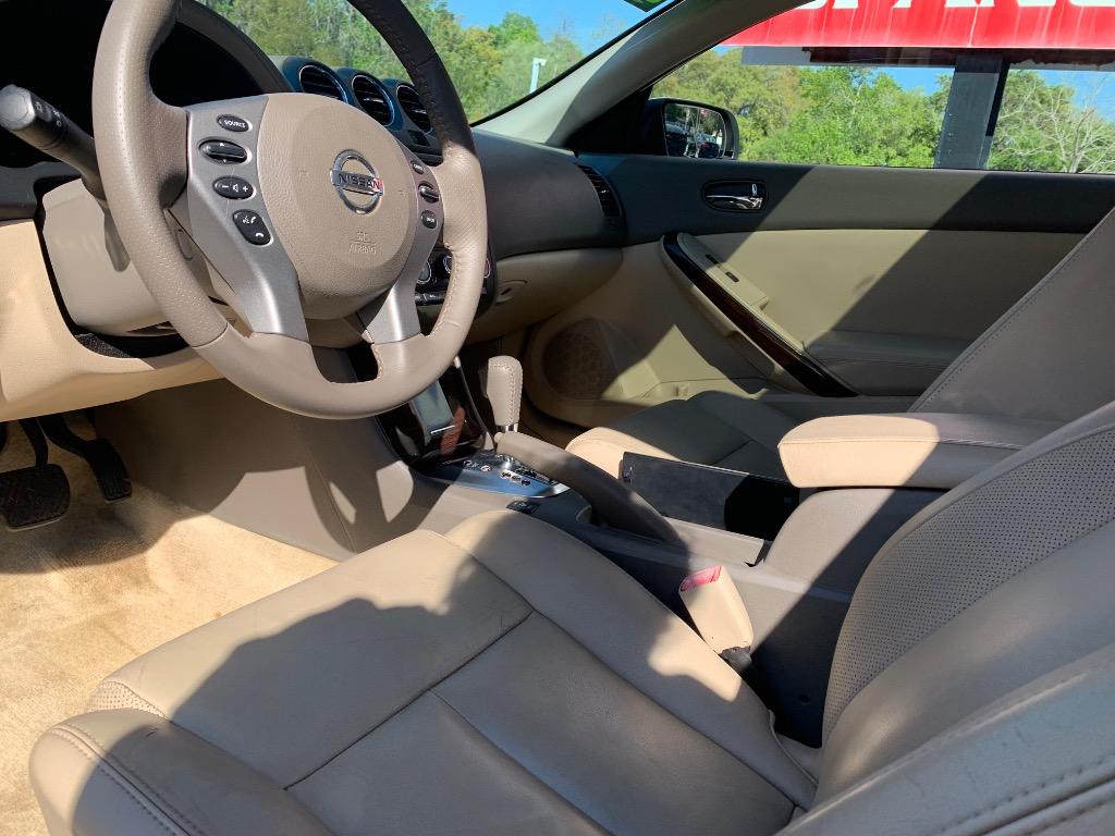 2013 Nissan Altima - $8,500