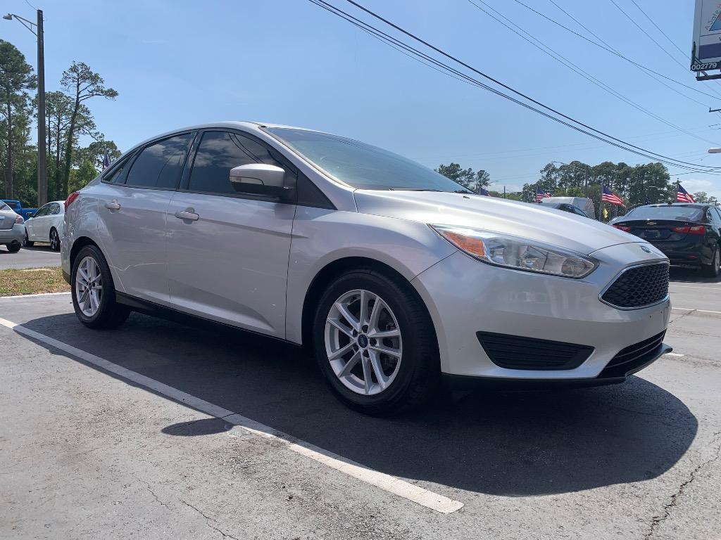 2017 Ford Focus - $6,900