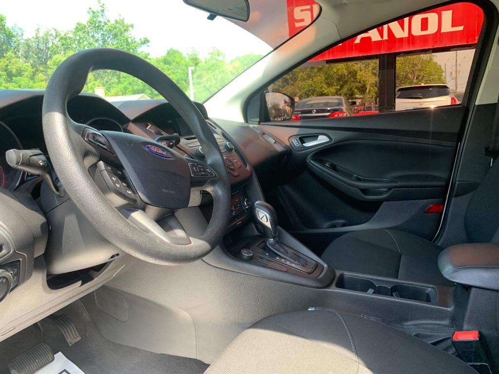 2017 Ford Focus - $6,900