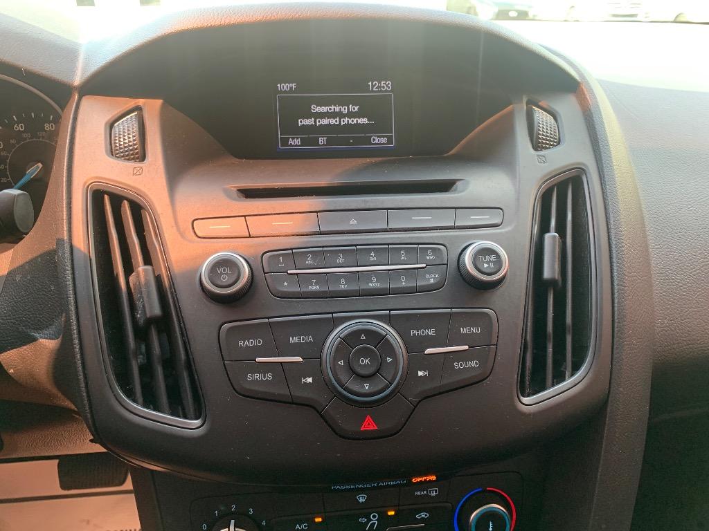 2017 Ford Focus - $6,900