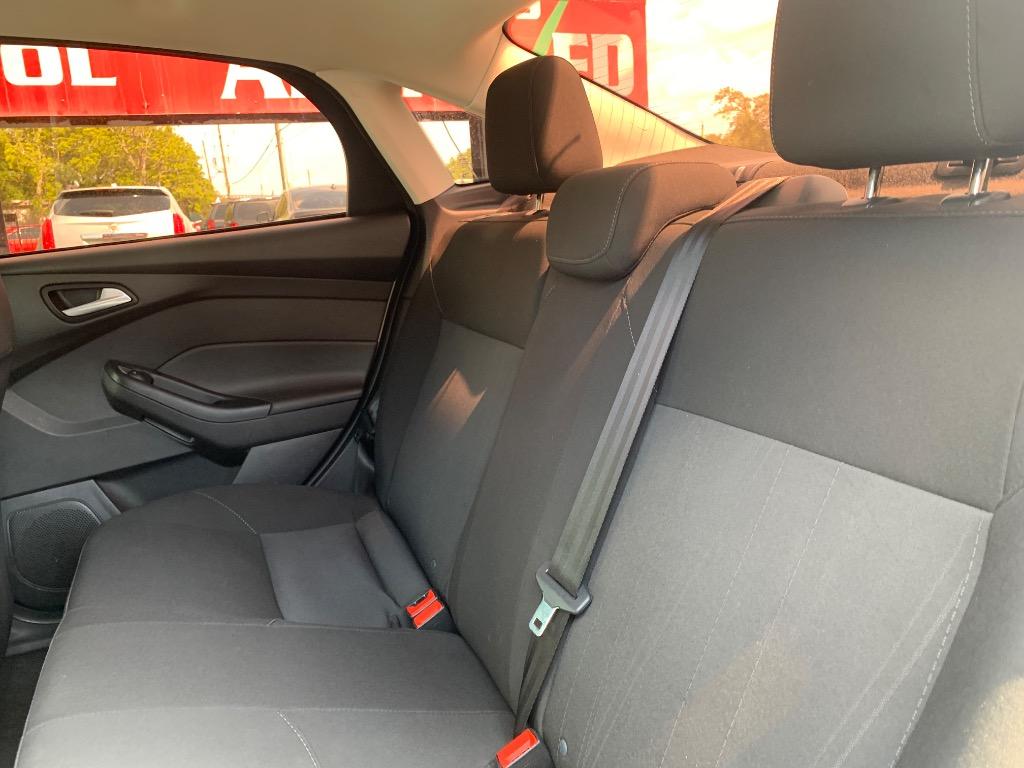 2017 Ford Focus - $6,900
