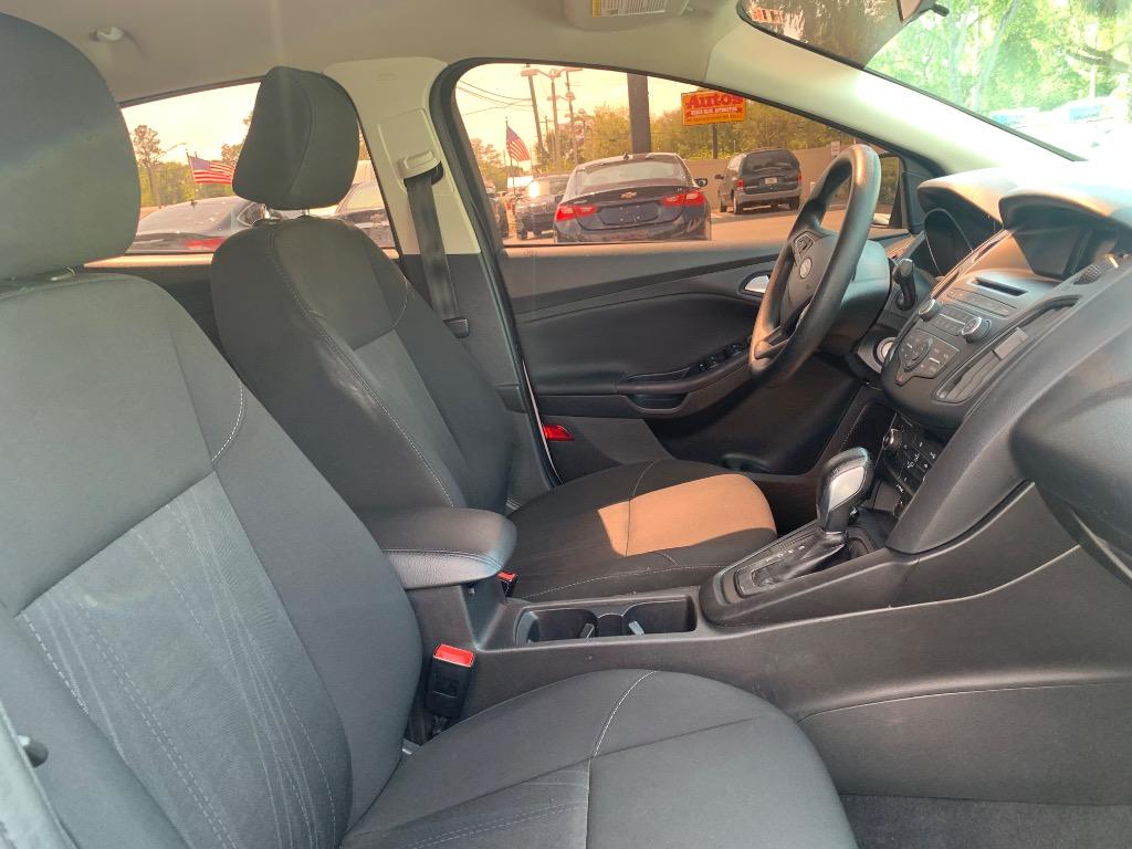 2017 Ford Focus - $6,900