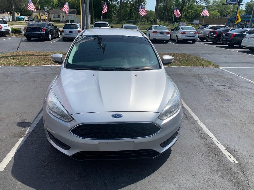 2017 Ford Focus - $6,900