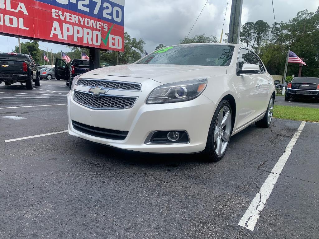 2013 Chevrolet Malibu - $8,990