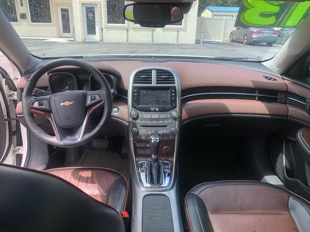 2013 Chevrolet Malibu - $8,990