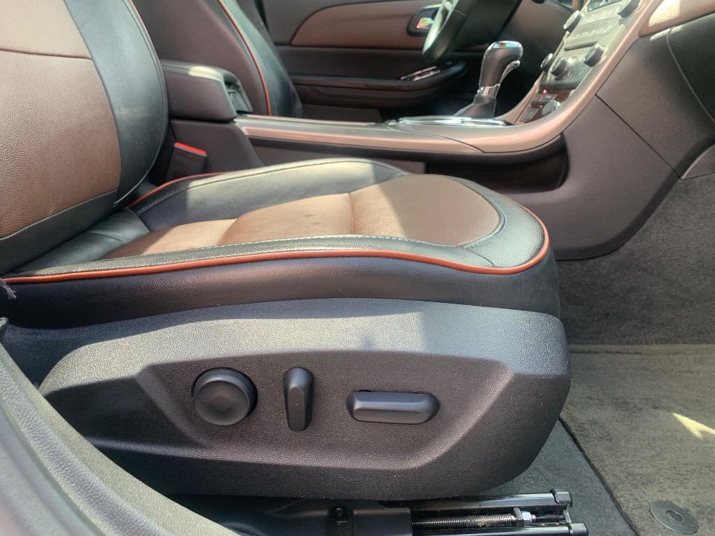 2013 Chevrolet Malibu - $8,990