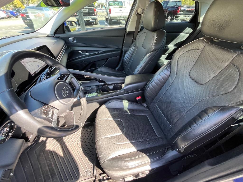 2023 Hyundai Elantra - $18,450
