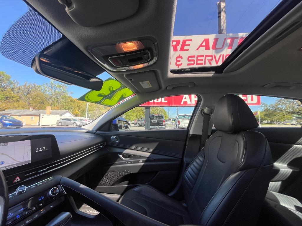 2023 Hyundai Elantra - $18,450
