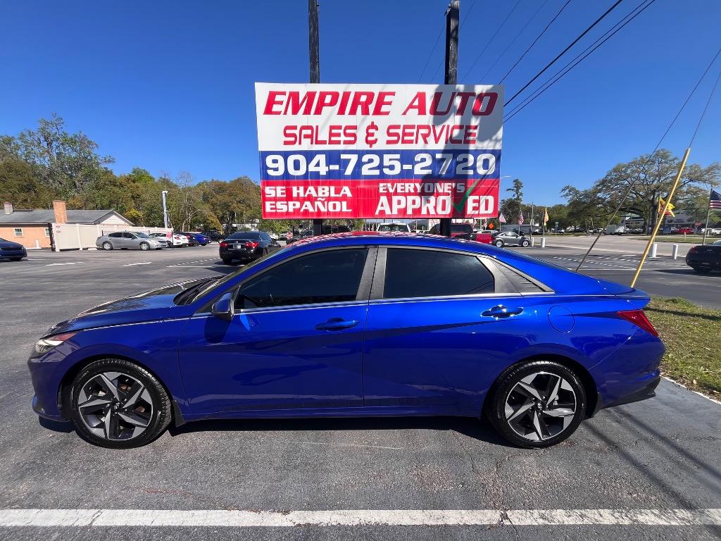 2023 Hyundai Elantra - $18,450