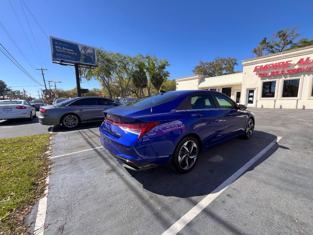 2023 Hyundai Elantra - $18,450