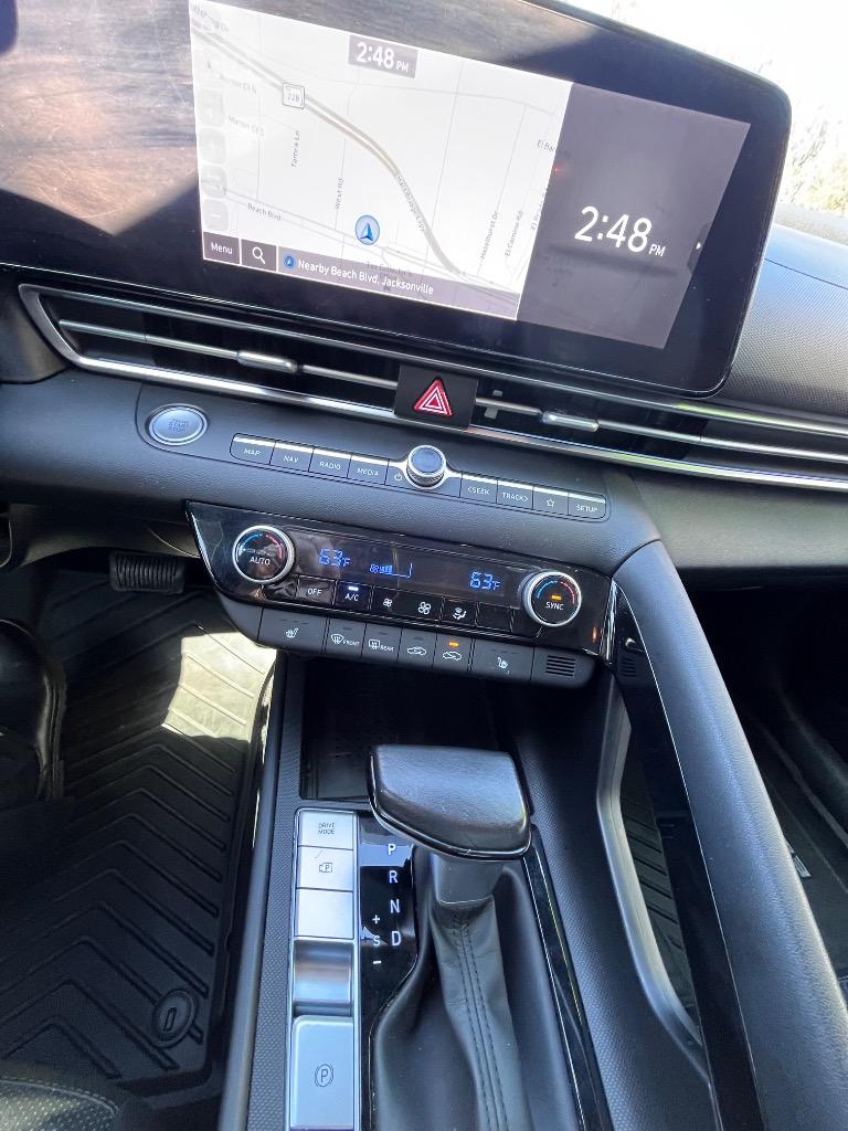 2023 Hyundai Elantra - $18,450
