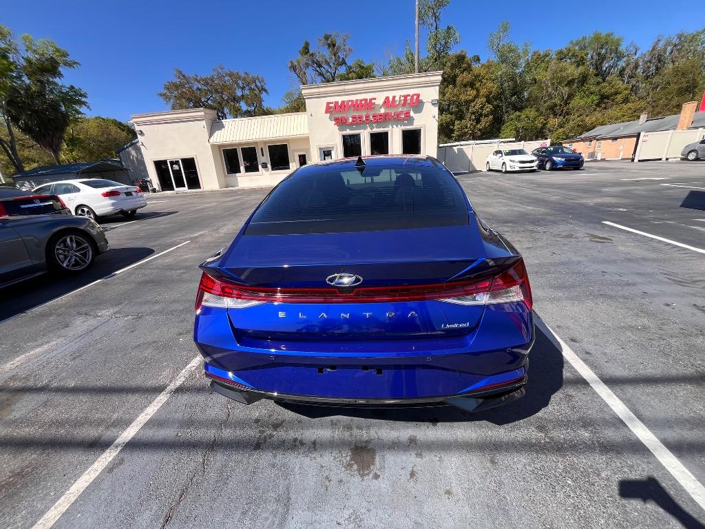 2023 Hyundai Elantra - $18,450