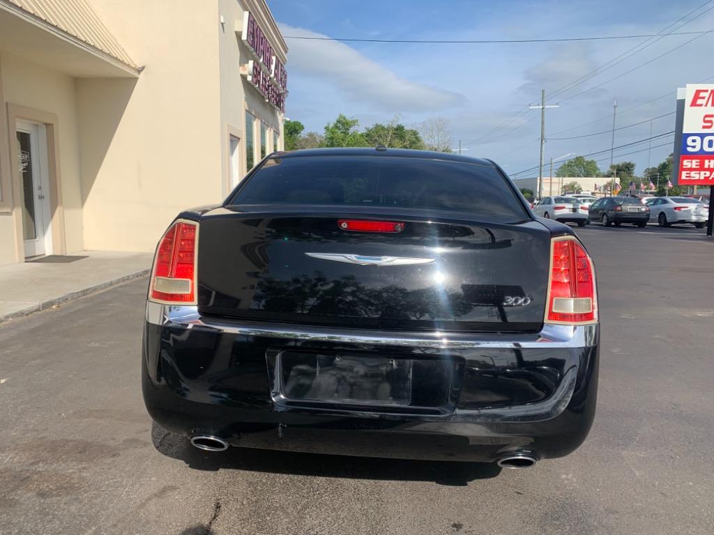 2013 Chrysler 300 photo