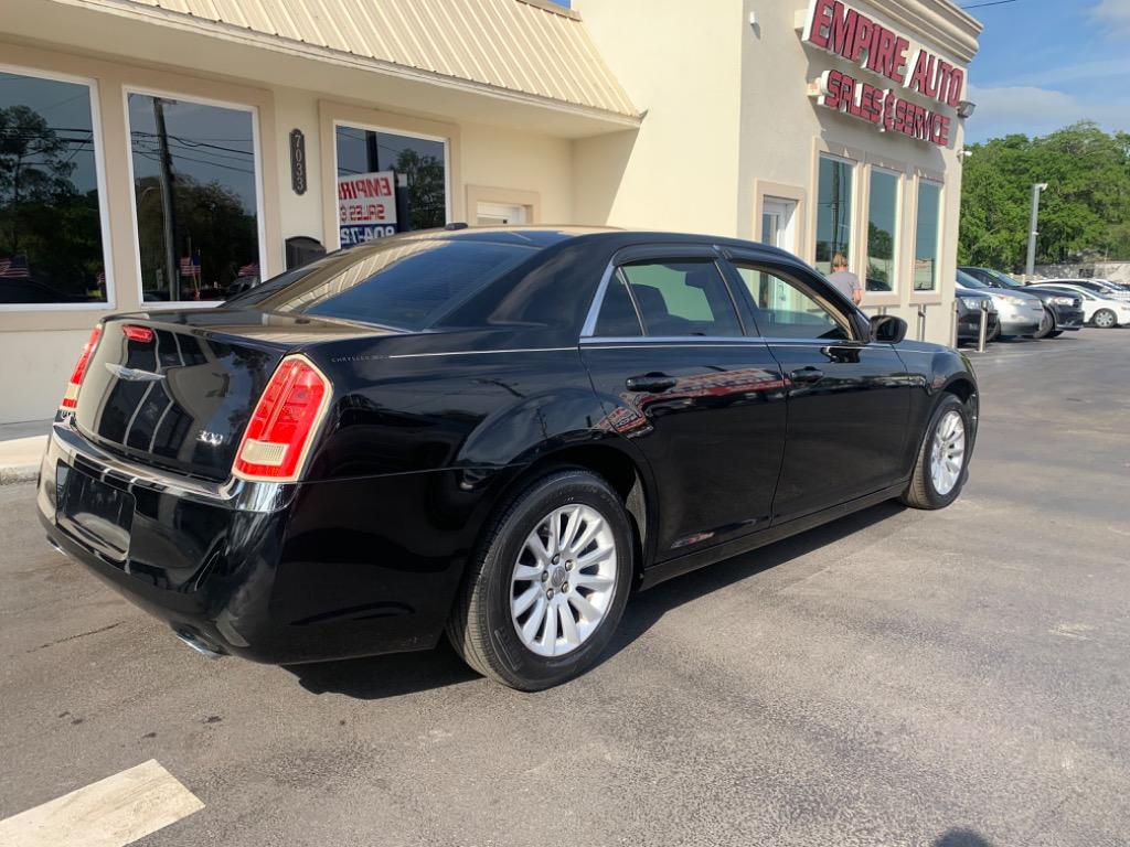 2013 Chrysler 300 photo