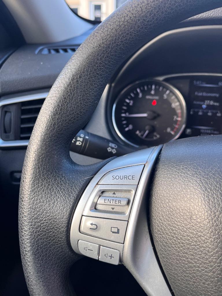 2015 Nissan Rogue - $9,000
