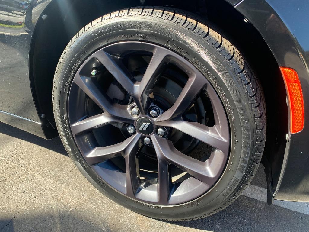2019 Dodge Charger - $15,300