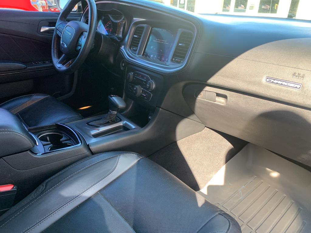 2019 Dodge Charger - $15,300