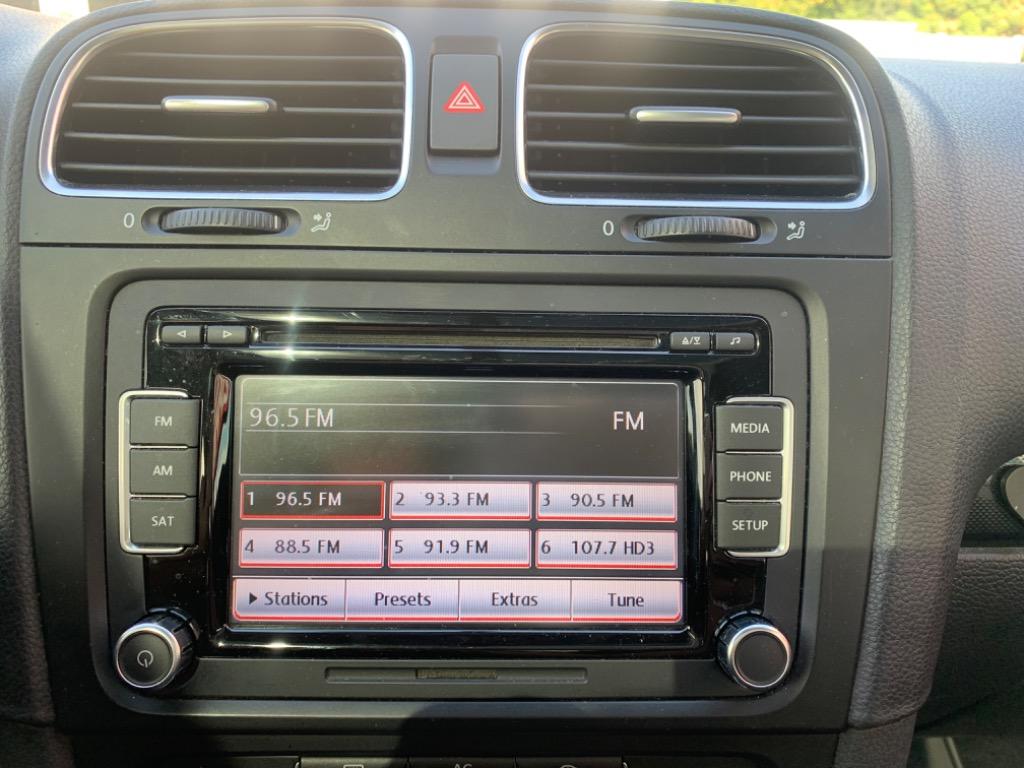 2012 Volkswagen Jetta SportWagen S PZEV photo