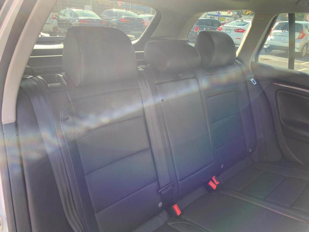 2012 Volkswagen Jetta SportWagen S PZEV photo