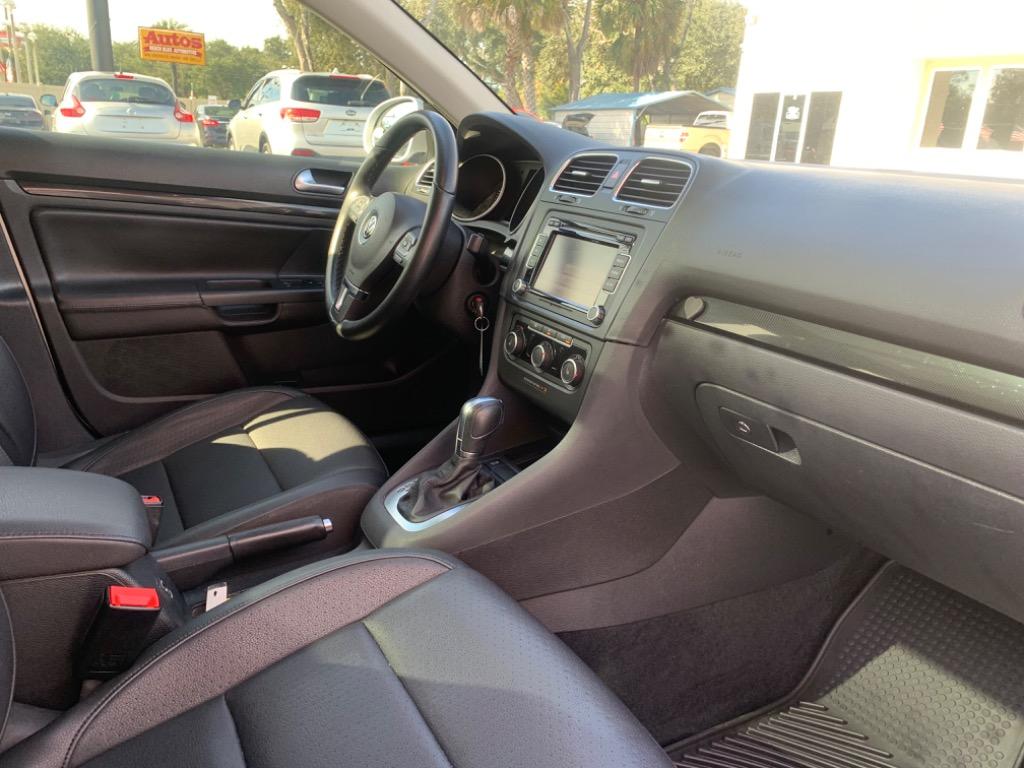 2012 Volkswagen Jetta SportWagen S PZEV photo