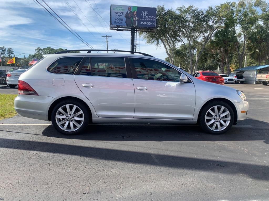 2012 Volkswagen Jetta SportWagen S PZEV photo