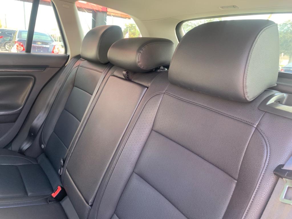 2012 Volkswagen Jetta SportWagen S PZEV photo