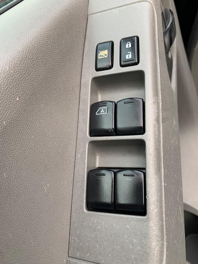 2016 Nissan Frontier S photo