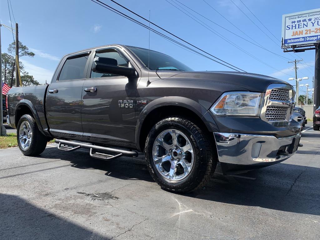 2015 RAM 1500 Laramie photo