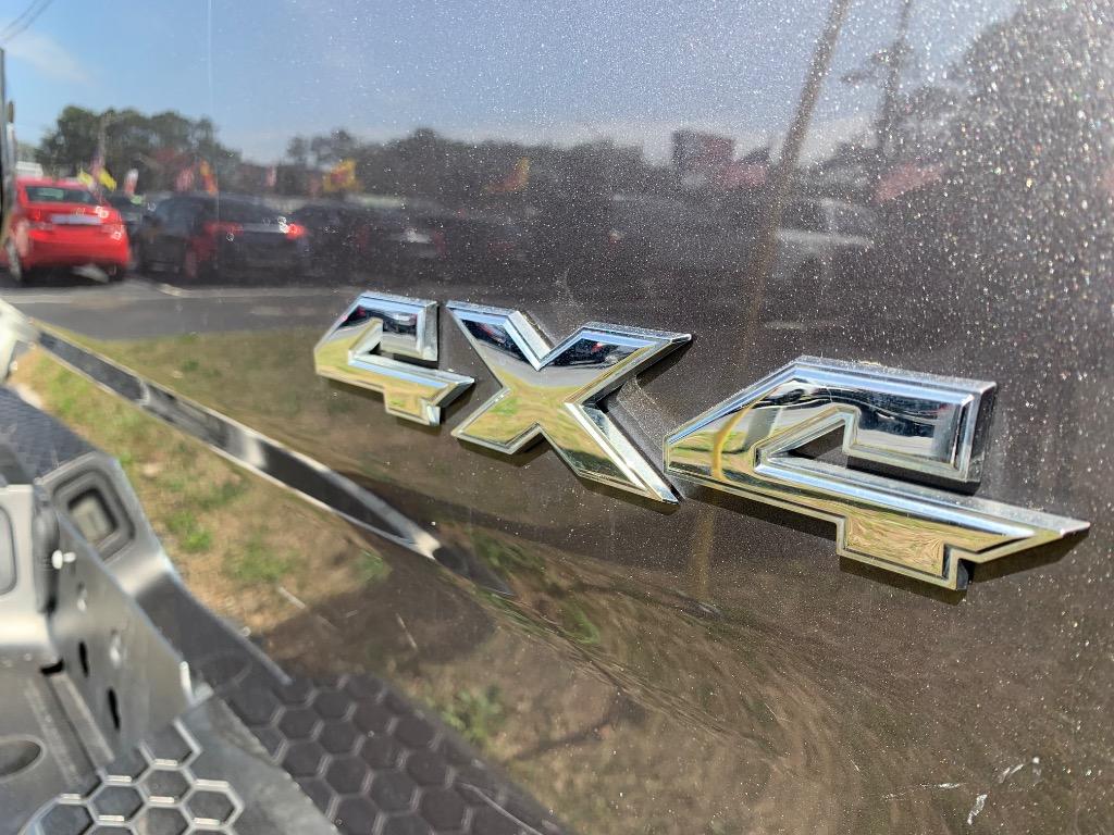 2015 RAM 1500 Laramie photo