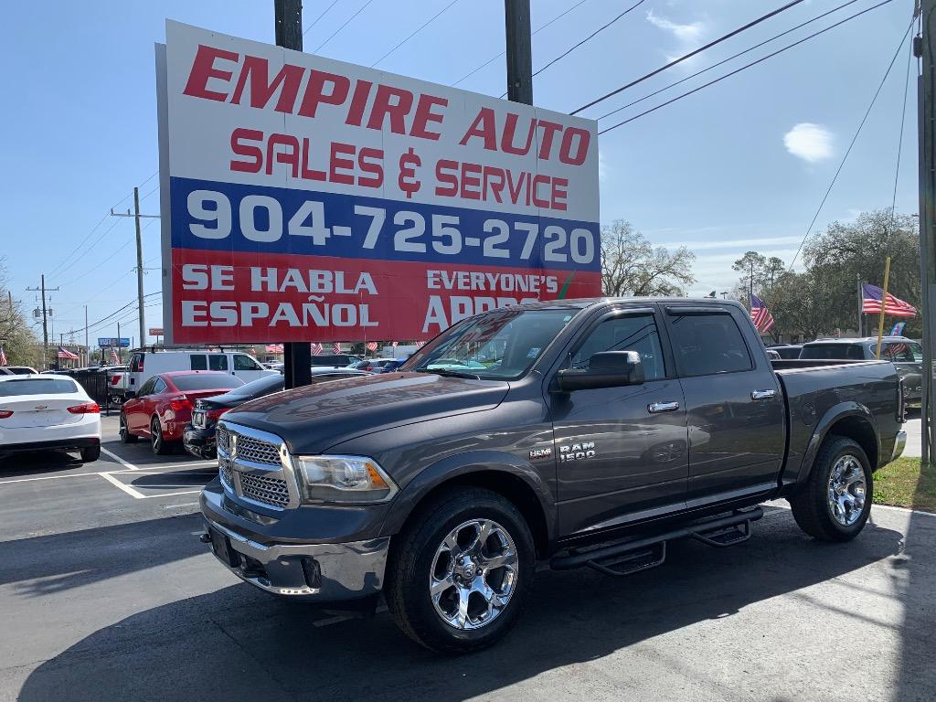 2015 RAM 1500 Laramie photo