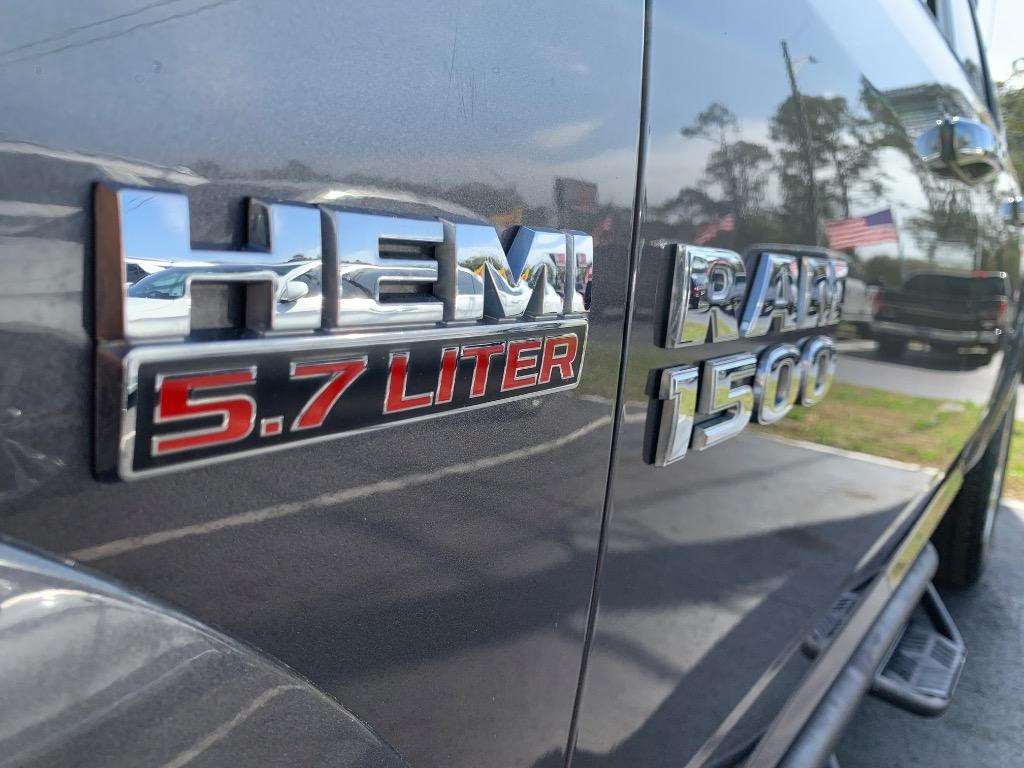 2015 RAM 1500 Laramie photo
