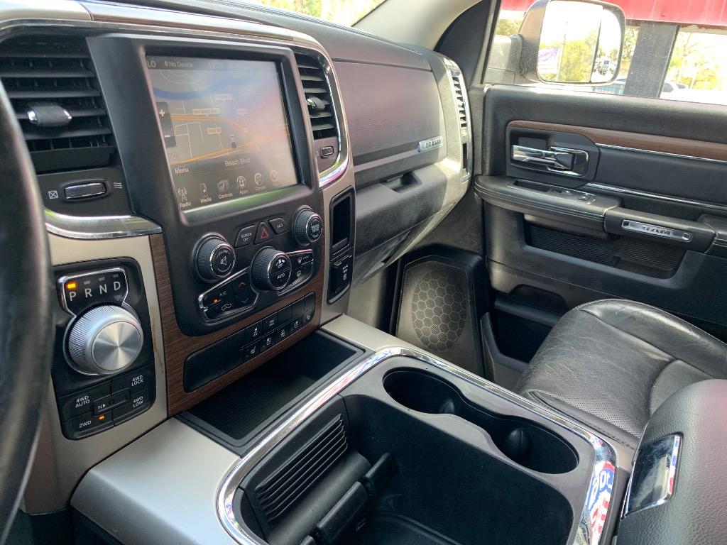 2015 RAM 1500 Laramie photo