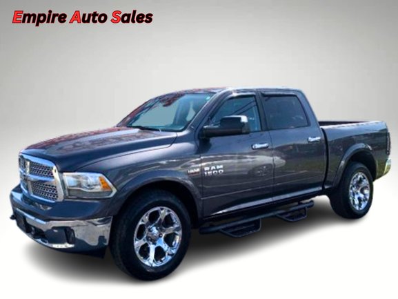 2015 RAM 1500 Laramie photo