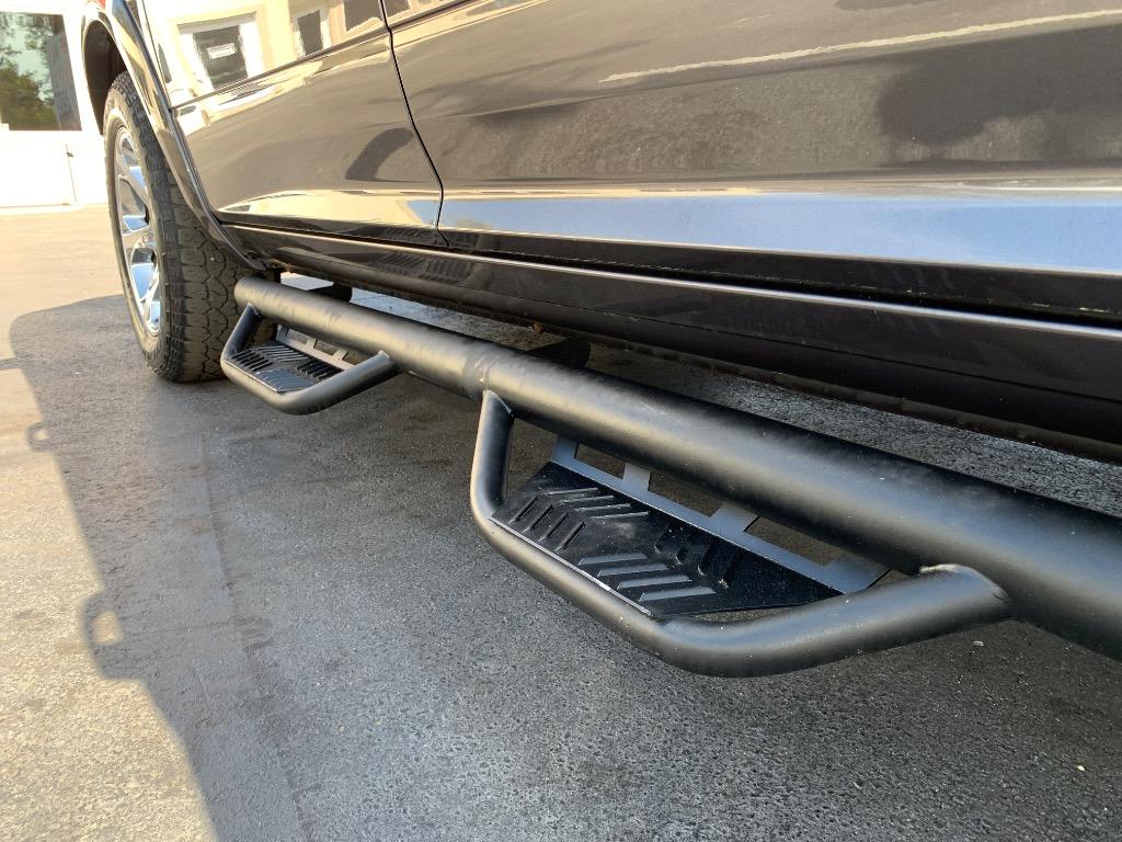 2015 RAM 1500 Laramie photo
