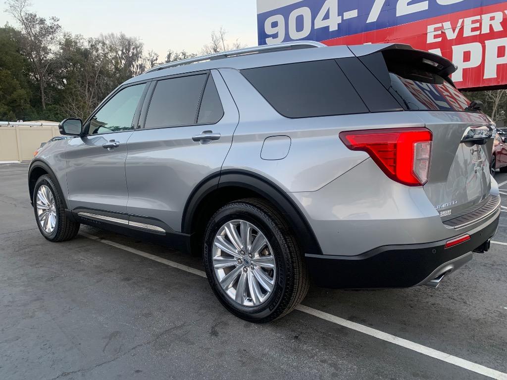 2020 Ford Explorer Limited photo