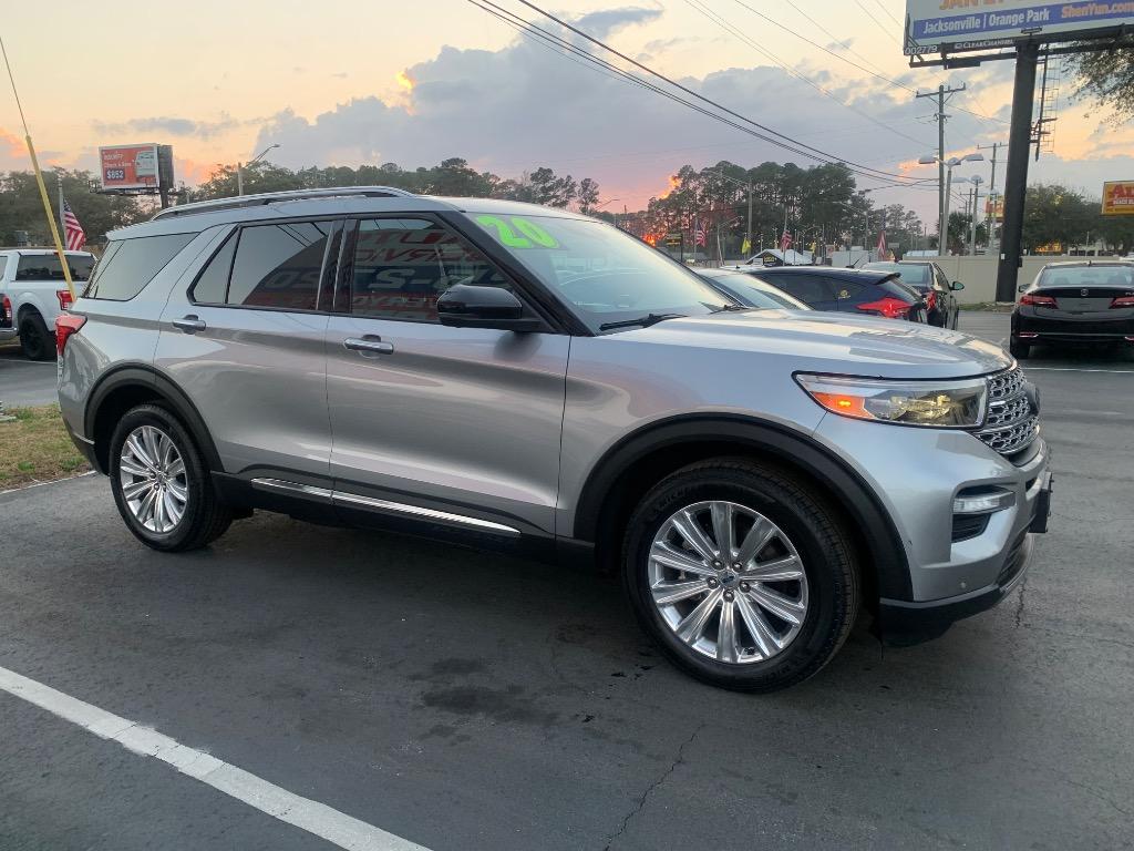 2020 Ford Explorer Limited photo