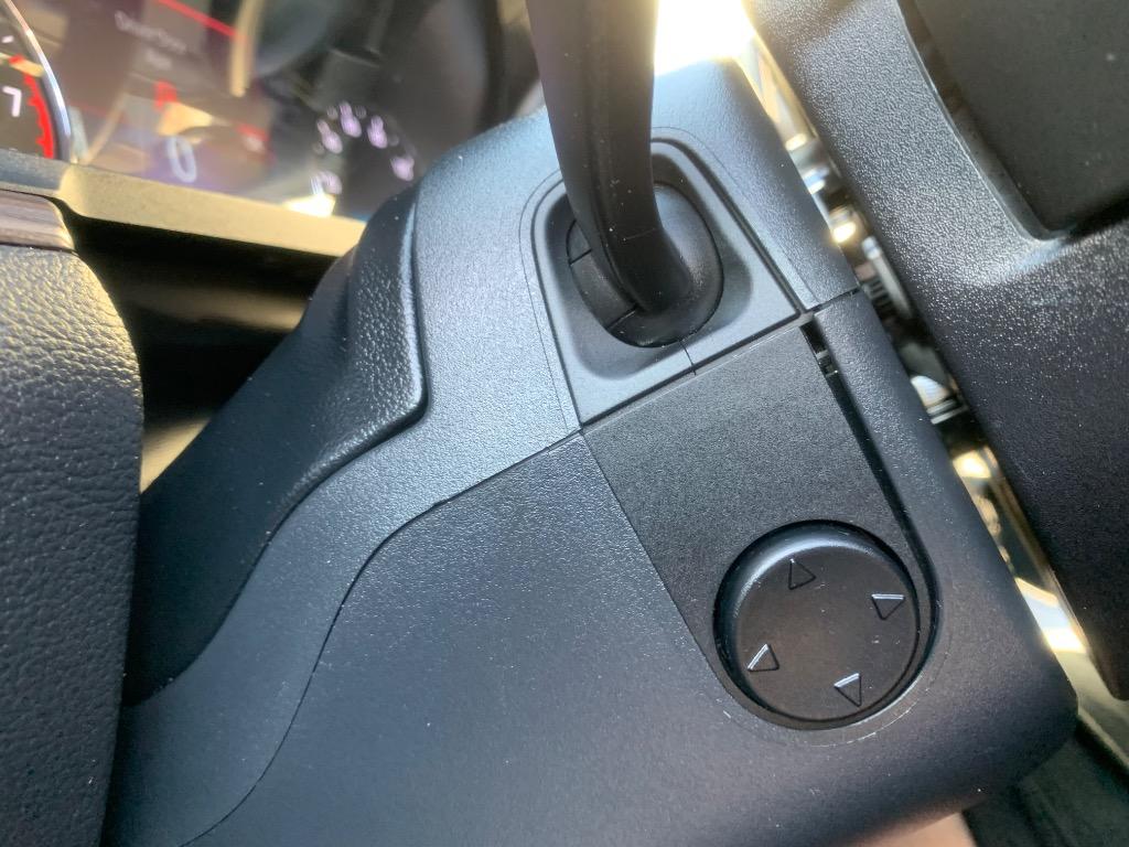 2020 Ford Explorer Limited photo