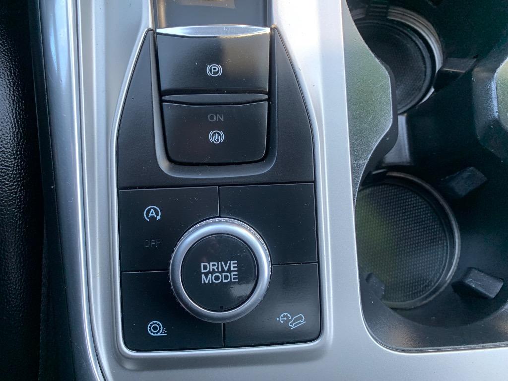 2020 Ford Explorer Limited photo
