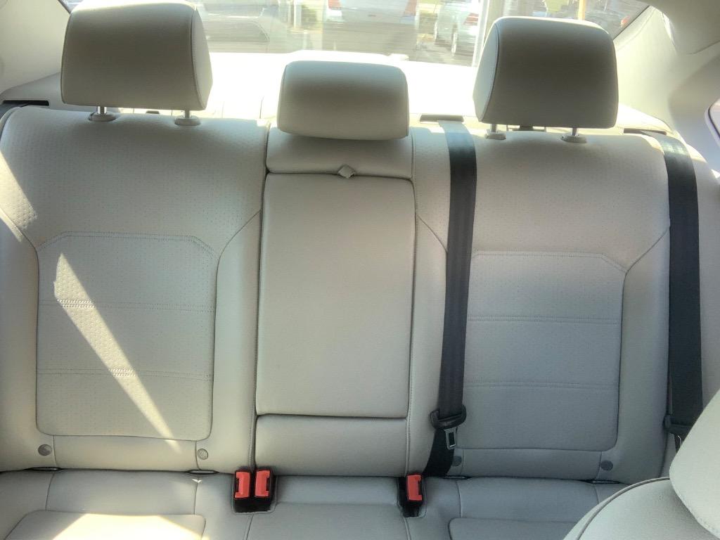 2015 Volkswagen Passat - $8,500