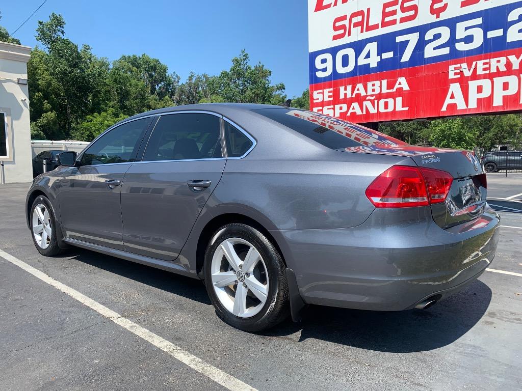2015 Volkswagen Passat - $8,500