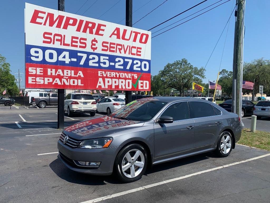 2015 Volkswagen Passat - $8,500