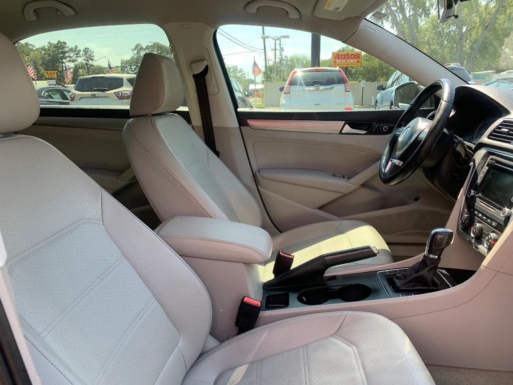2015 Volkswagen Passat - $8,500