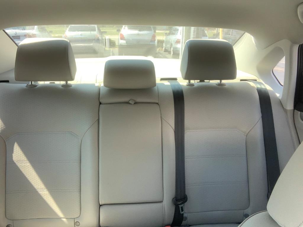 2015 Volkswagen Passat - $8,500
